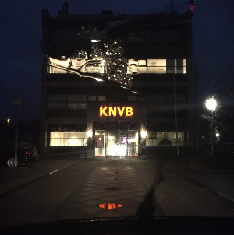 knvb13
