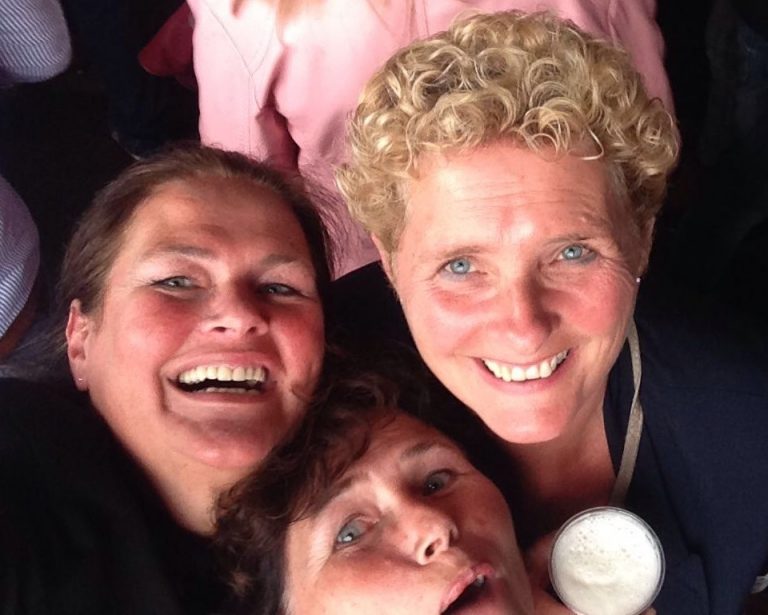FOTO 4 kermis 2015 Inge brigitte en nicht erna