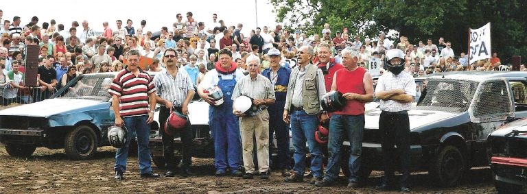 FOTO 16 Autocross party