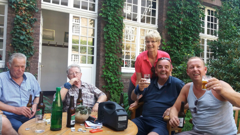 FOTO BIERGARTEN
