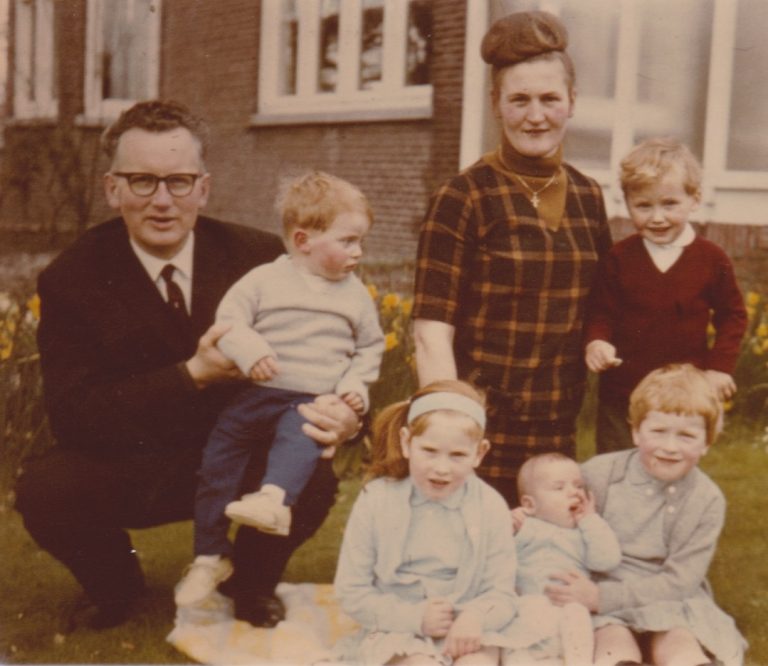 FOTO 9 theo miny kinderen