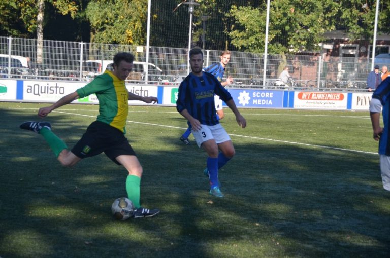 tom viel uit