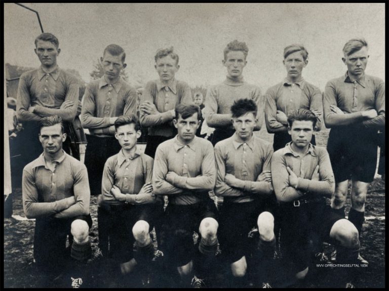 FOTO 11 WVV OPRICHTINGSELFTAL 1934