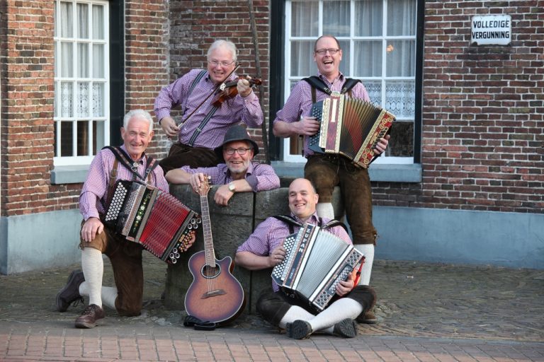 24051f1a73d7ccf80aa0e781a6178da9 XL