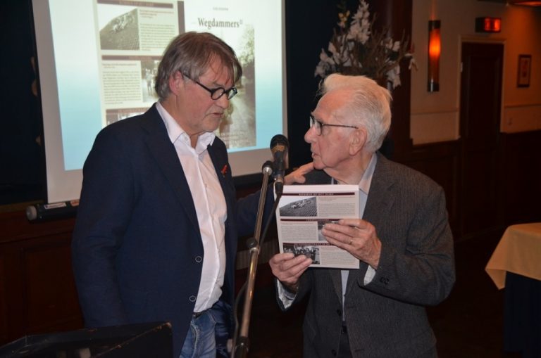 cba2911ca1c40028fa90545f6470ee1a XL