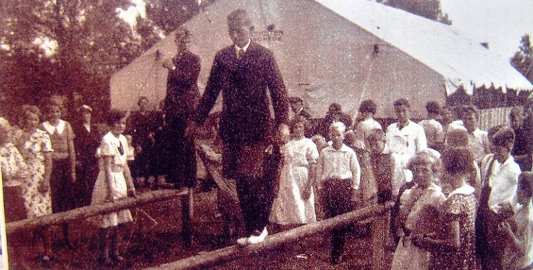 FOTO 4 School volksfeest Hengevelde 1936