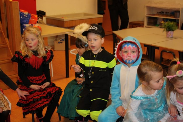 kindercarnaval opp school 8