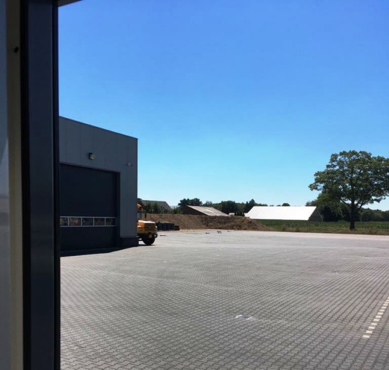 77f2e8e6 a42c 43cc 8ebf c8a75c963c33