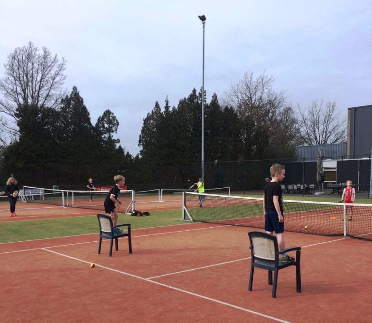 a tennis 1