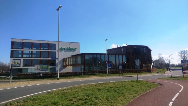 Pand vanaf rotonde Volledig