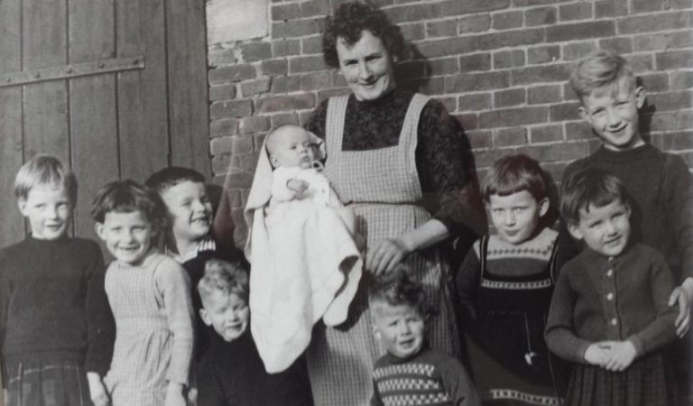 ma met de kinderen