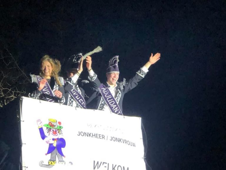 84E7EB20 FFC7 427D 9D60 F9B2FE74FF81