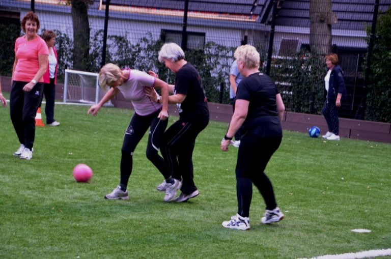 walk handbal5 Custom