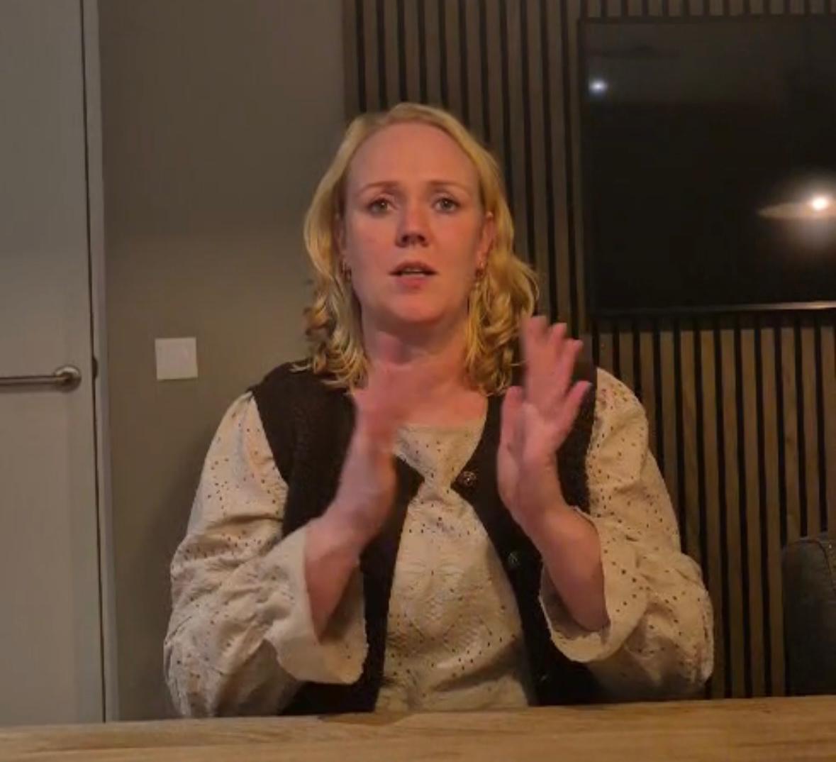 VIDEO | Heel Hengevelde gebaart: ‘Kerstmis’ (17)