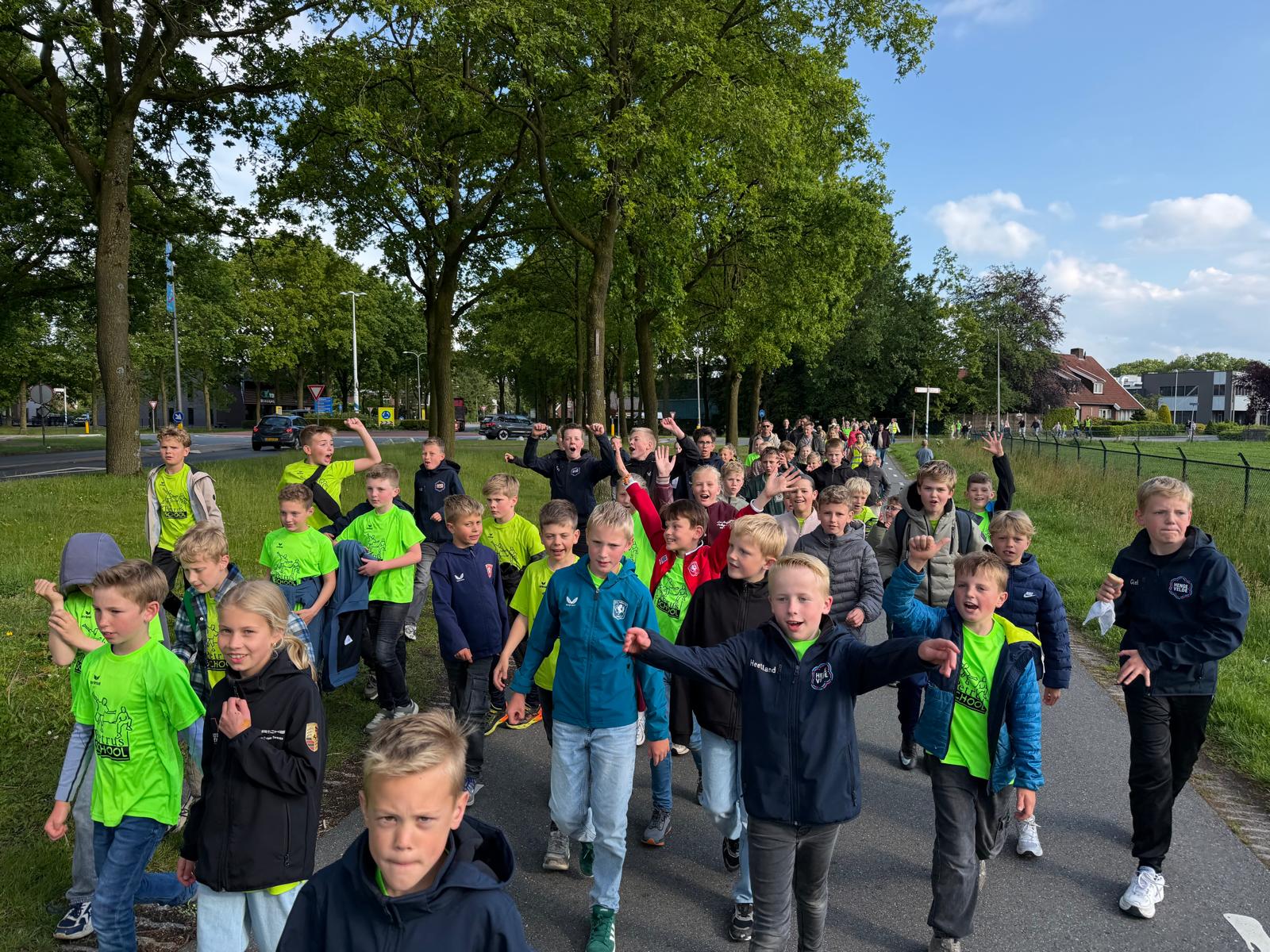 FOTO’S | Wandelvierdaagse van start gegaan in Hengevelde